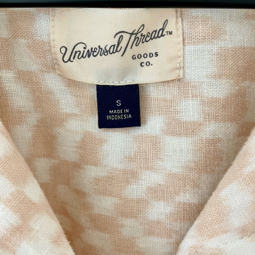 Universal Thread Button Down Shirt - Picture 6 of 7